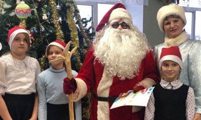 Финский Дед Мороз поздравил школьников Гатчинского района
