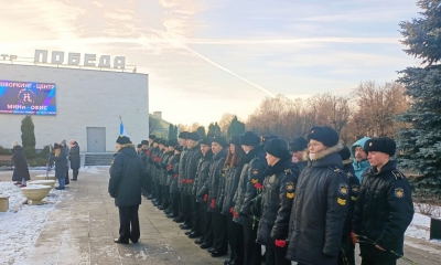 3 декабря у мемориала Воину-освободителю в Гатчине прошел митинг, посвященный Дню неизвестного солдата