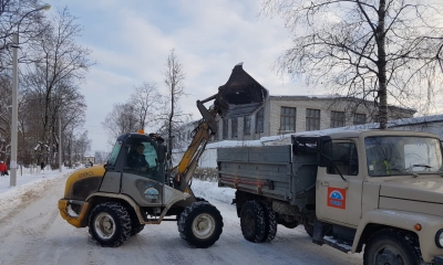 Уборка снега в Гатчине - по графику 
