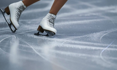 Где в Гатчине покататься на коньках?
