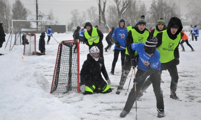 Хоккей в валенках в Гатчинском районе набирает популярность