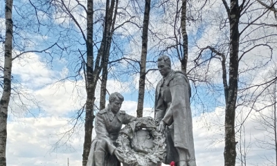 Сергей Дриневский помогает привести в порядок памятные места и воинские мемориалы