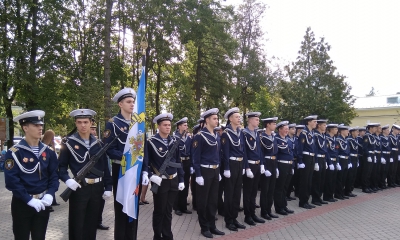 Морские кадеты приняли новичков
